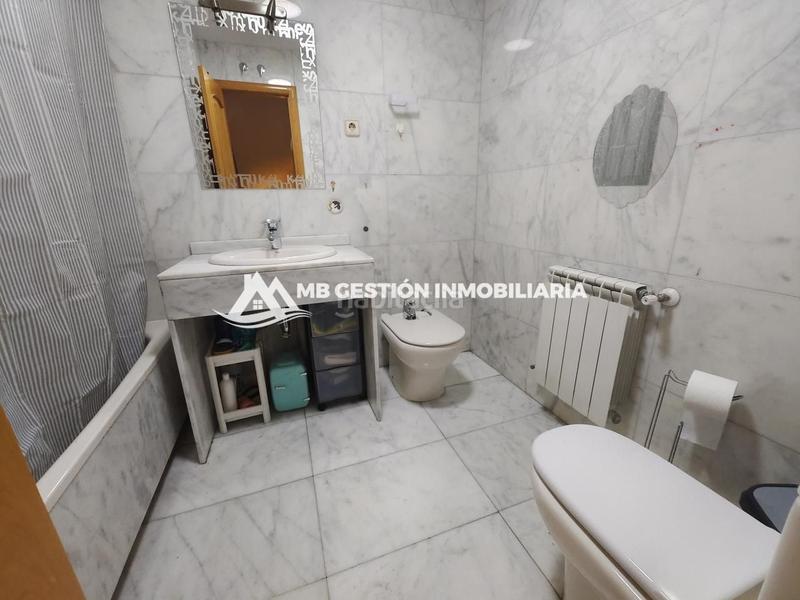 Foto 3c9fbd43-c4bf-4f53-a34e-b0e13eb021ac. Casa a schiera con riscaldamento piscina in La Serna Fuenlabrada