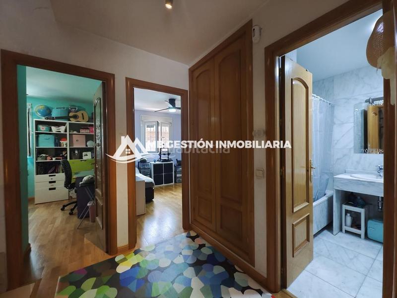 Foto 6b6d3484-318c-4473-bb60-e17d6454f245. Casa a schiera con riscaldamento piscina in La Serna Fuenlabrada