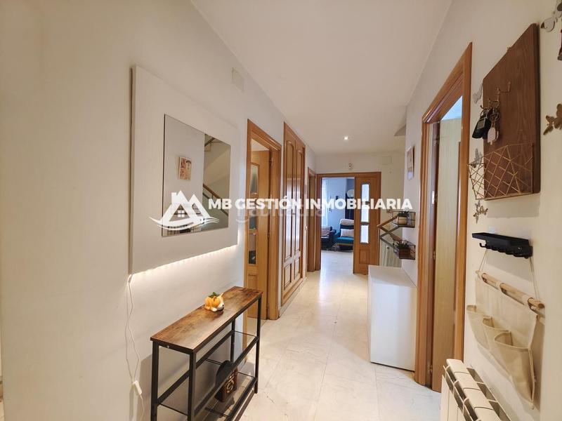 Foto fe2b475b-80c2-4c14-99d3-4286eb527147. Casa a schiera con riscaldamento piscina in La Serna Fuenlabrada