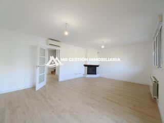 Casa adossada  Calle pablo neruda. Mb gestion inmobiliaria te ofrece espectacular chalet adosado en