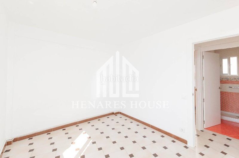 Foto 9af05c99-5d62-40e8-ae57-b924790f415c. Miete etagenwohnung mit heizung in Ensanche Alcalá de Henares