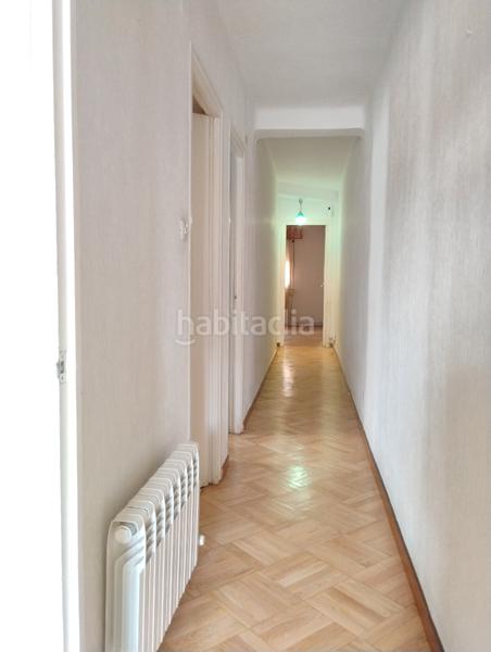 Foto 98a6f38e-e40e-4f54-b230-a9e1c371e21e. Pis amb calefacció a Valdeacederas Madrid