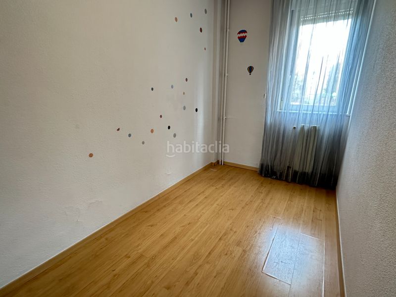 Foto b89d5909-a508-4efe-aca0-23b4a720b4fc. Piso en Valdezarza Madrid