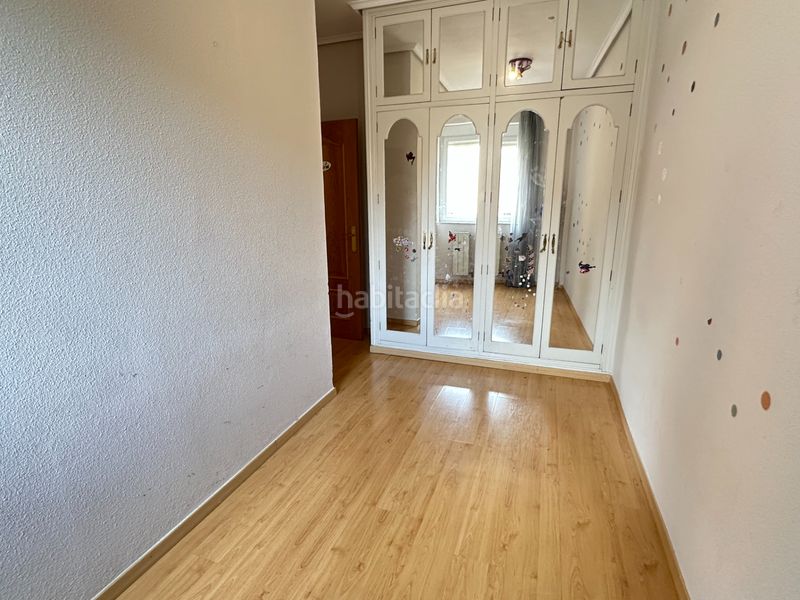 Foto bdf82683-e628-433c-9a60-460edb238599. Piso en Valdezarza Madrid