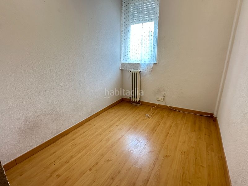 Foto d1f351a2-cd00-404a-860a-a37eac241f37. Piso en Valdezarza Madrid