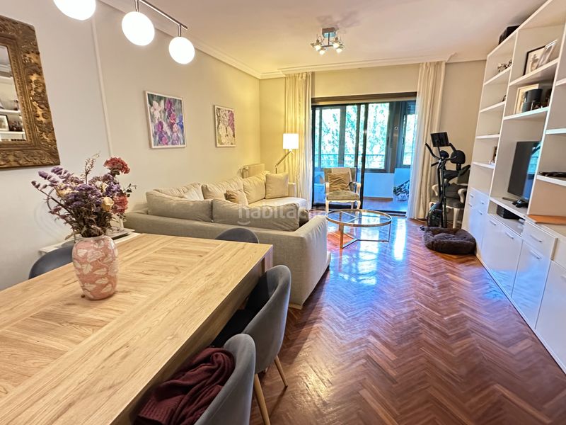 Foto 2a74b2c9-6672-4d9a-b6d0-51646432f441. Pis amb calefacció piscina a Valdezarza Madrid