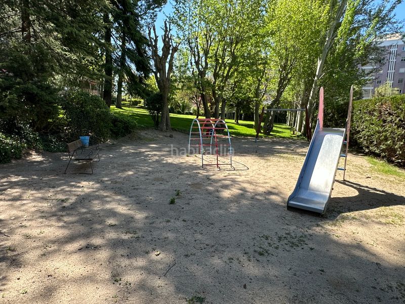 Foto 35b2efa0-5516-4780-b854-8475dd581ffd. Pis amb calefacció piscina a Valdezarza Madrid