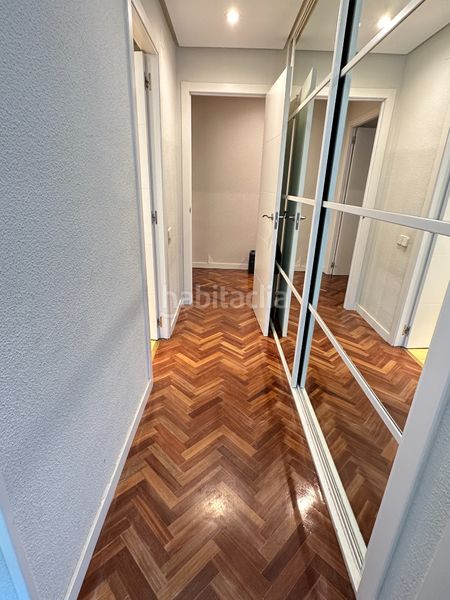 Foto 3e8f8844-fdd4-4463-bf5c-e0c27dcbe269. Pis amb calefacció piscina a Valdezarza Madrid