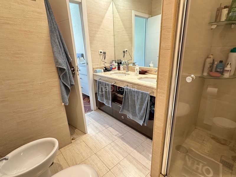 Foto 917ae479-3c28-4b9a-a59f-59d540bdeb6f. Pis amb calefacció piscina a Valdezarza Madrid