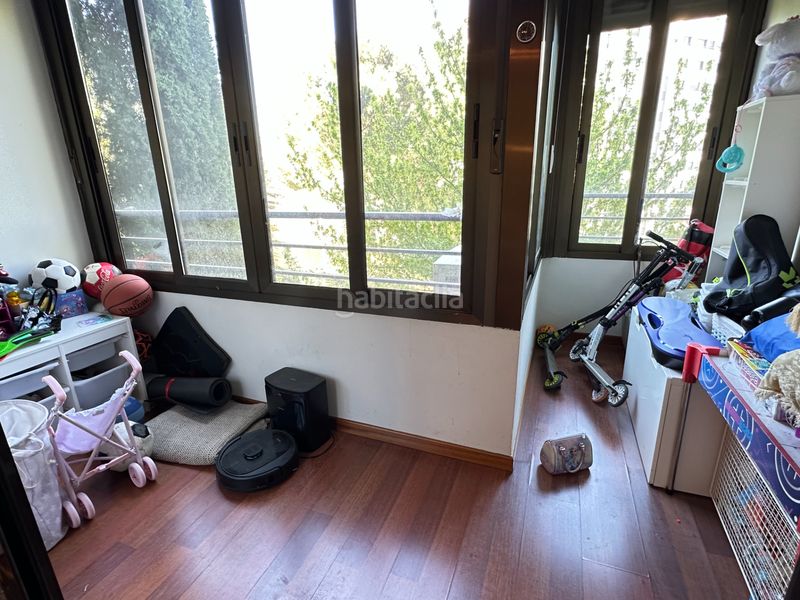 Foto 926b3d9d-df02-4588-80f4-f9e6ddedac91. Pis amb calefacció piscina a Valdezarza Madrid