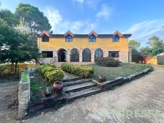 Casa  Carrer estany gallecs res. Increíble masía de 9 dormitorios en una preciosa zona natural a