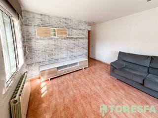Appartement  Federico garcía lorca. Bajo de tres dormitorios cerca del centro, la llagosta!