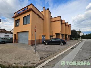 Edifici  Bisbe irúrita. Venta de edificio con servicio de hotel y barrestaurante, sant c