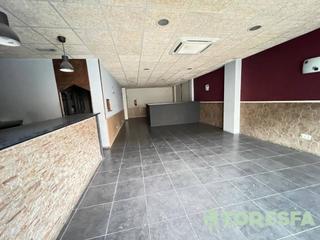 Locale commerciale  Nova. Piso en venta en la garriga