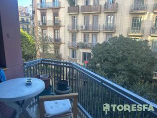 Appartement  Rosselló. Amplio piso con ascensor y gran potencial en leixample