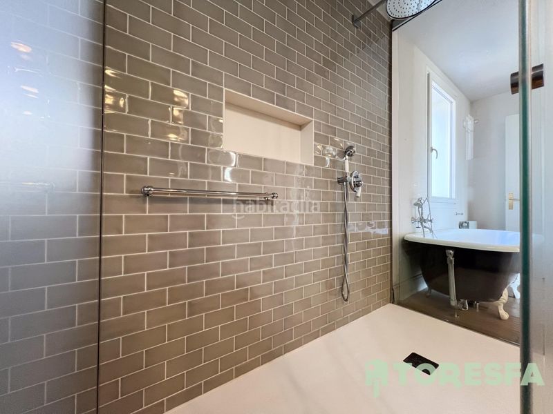 Foto 3849cf38-7fb4-435e-9a94-aa4d7c4f9246. Casa espectacular casa en venta en sant cugat 5 habitaciones, piscina y jardín privado en Sant Cugat del Vallès