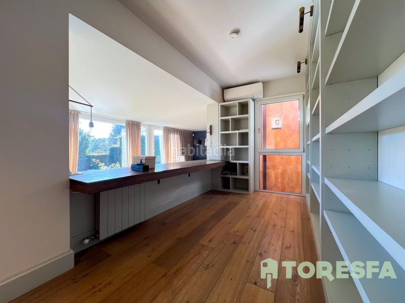 Foto adba34e6-7e20-46e7-9a45-978878f5aa81. Casa espectacular casa en venta en sant cugat 5 habitaciones, piscina y jardín privado en Sant Cugat del Vallès