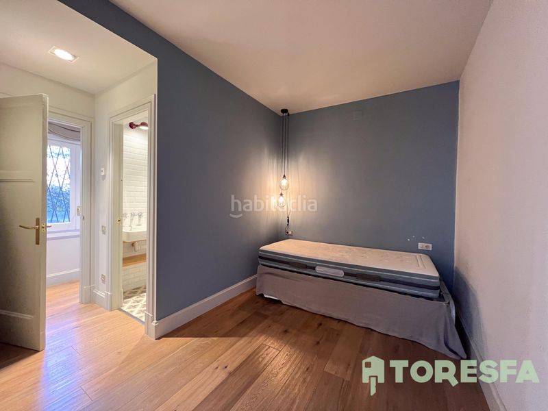 Foto b2098b00-005c-4002-a239-2c7c368445e4. Casa espectacular casa en venta en sant cugat 5 habitaciones, piscina y jardín privado en Sant Cugat del Vallès