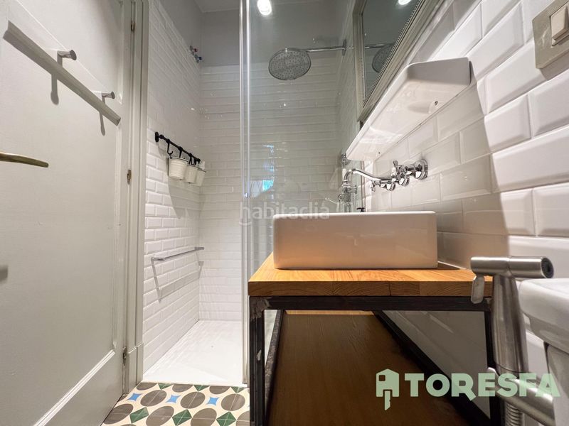 Foto b4ce252b-8812-44a4-901d-a93ae8e74e96. Casa espectacular casa en venta en sant cugat 5 habitaciones, piscina y jardín privado en Sant Cugat del Vallès