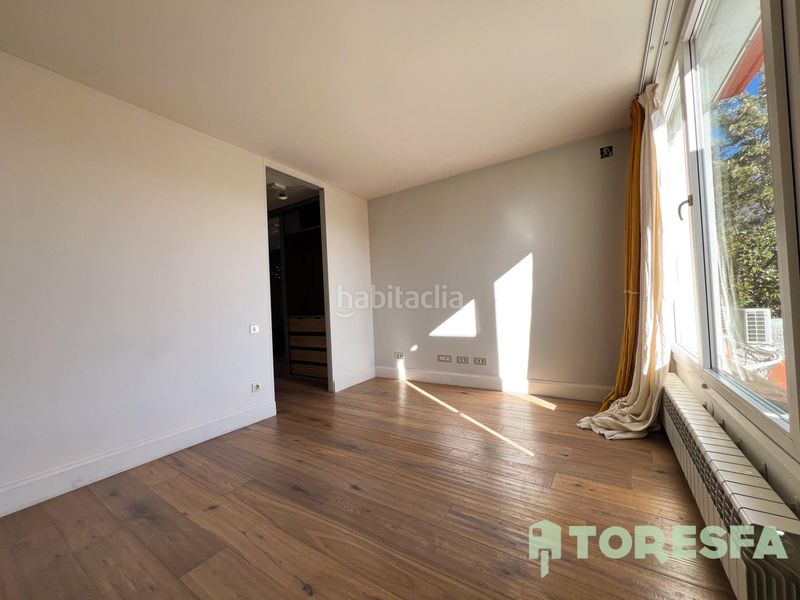 Foto e0bbfabb-0bea-4487-ac5d-3ad33efd6520. Casa espectacular casa en venta en sant cugat 5 habitaciones, piscina y jardín privado en Sant Cugat del Vallès