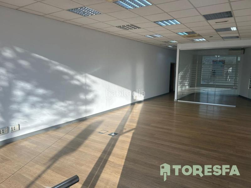 Foto d1f9c8f1-2aec-4c97-b68e-818999be7cb8. Rent business premise in Font Verda Granollers
