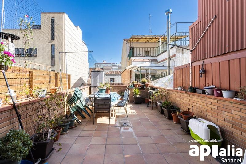 Foto 2f85e0b5-0f51-4184-8294-5af41a81534b. Maison avec parking dans La Romànica Barberà del Vallès