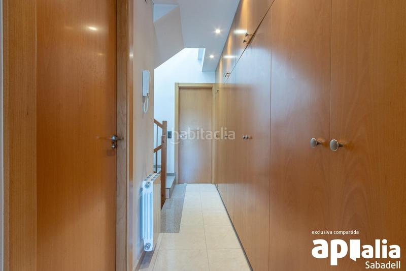 Foto b91d9d56-4bdd-44c1-9751-429420e686d6. Maison avec parking dans La Romànica Barberà del Vallès