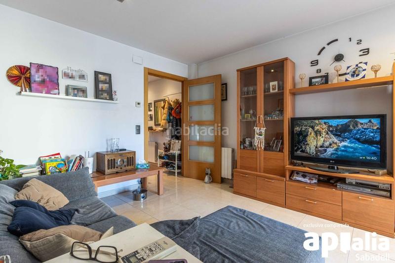 Foto bb42c61b-8f71-40a0-820b-5c6fe602f860. Maison avec parking dans La Romànica Barberà del Vallès