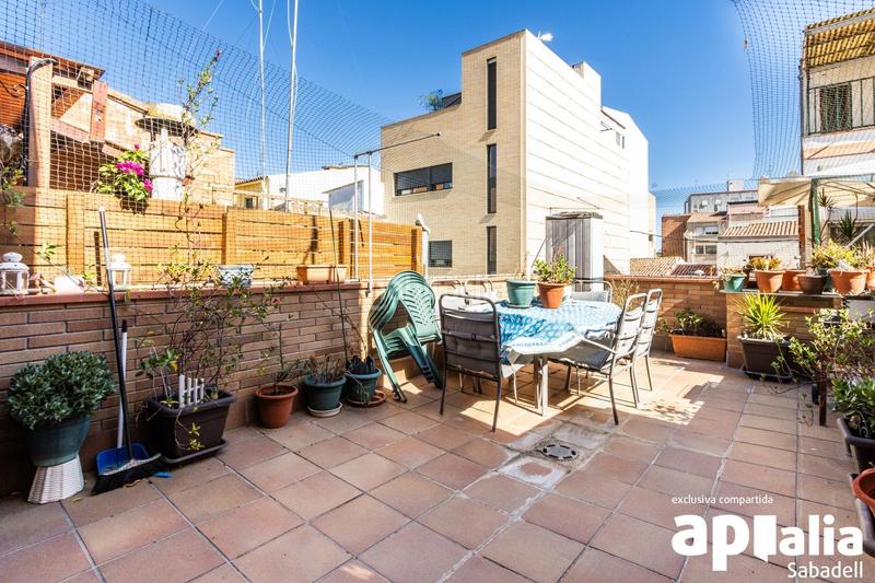 Foto cff7407b-4725-4c2e-80b9-d5da030b1223. Maison avec parking dans La Romànica Barberà del Vallès