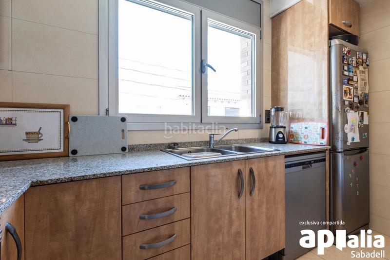 Foto f38a8774-8ece-4c2e-b32f-9f7cdedb3bab. Maison avec parking dans La Romànica Barberà del Vallès