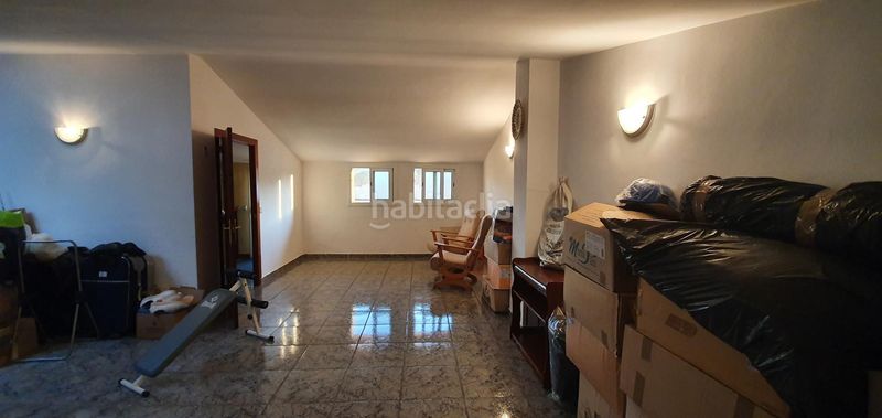 Foto d935b05f-69db-4847-9705-b2857b7aeee8. Casa adossada a Ca n´Oriol Rubí