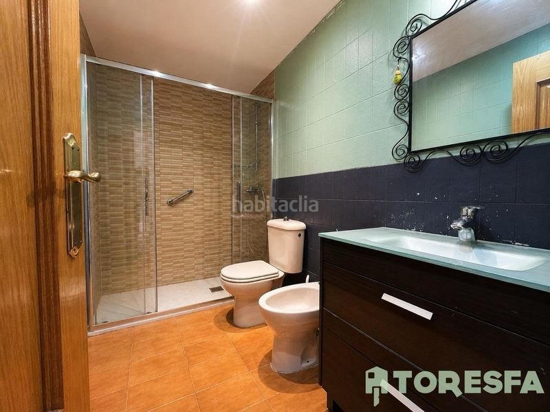Foto 0e90e40f-7f9a-4465-ae9b-e898b15ab65d. Casa adossada amb aparcament a Polinyà