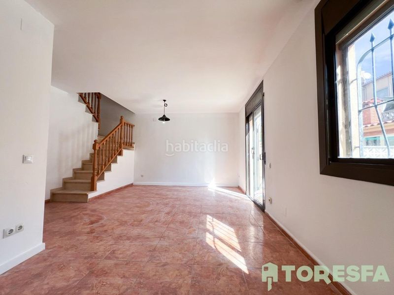 Foto 6e7fb499-942c-4303-9675-4ead300d1d01. Casa adossada amb aparcament a Polinyà
