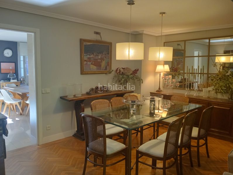 Foto 17d0d49d-ab91-44b7-b7bf-f0d13e0e40a7. Casa aparellada amb xemeneia calefacció aparcament a Torrelodones