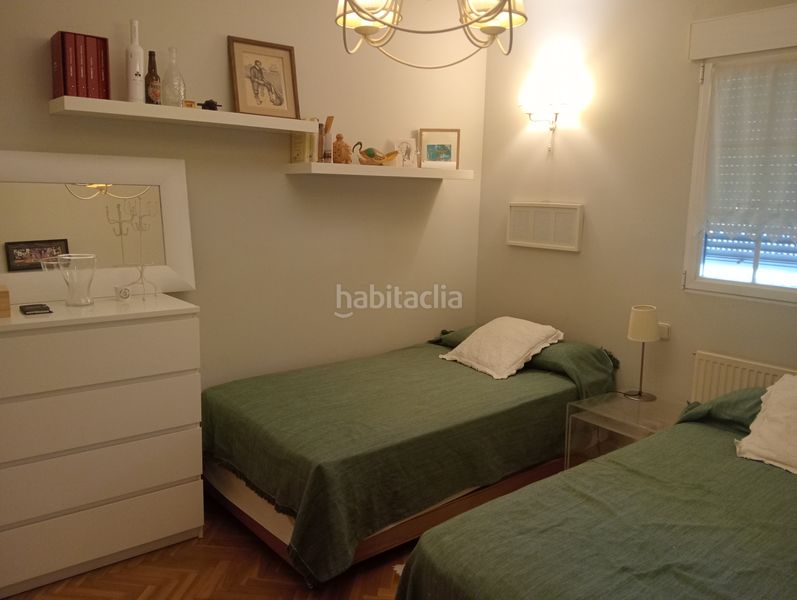 Foto b1455363-6b0d-46ec-8147-28b515dbd444. Casa aparellada amb xemeneia calefacció aparcament a Torrelodones
