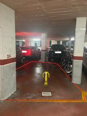 Car parking in Carrer d'amadeu de savoia 117