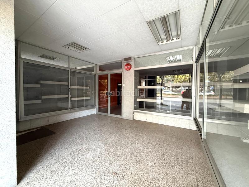 Foto c1bb7ea2-e37d-432b-935d-a2e56c75053d. Geschäftsraum in avinguda de l'abat marcet 47 in San Pere Terrassa