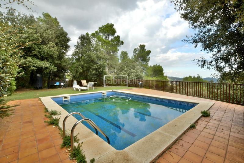 Foto 29a04192-e0fe-4fc7-ab5e-293cbaf97a85. Chalet con camino parcheggio piscina in Matadepera