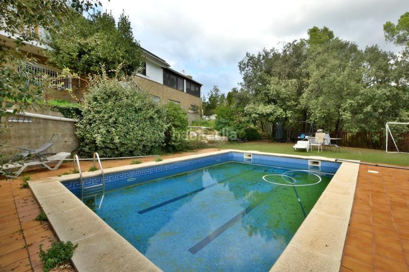 Foto 5092097e-cce8-49a3-a315-cc22a9f76a2f. Chalet con camino parcheggio piscina in Matadepera