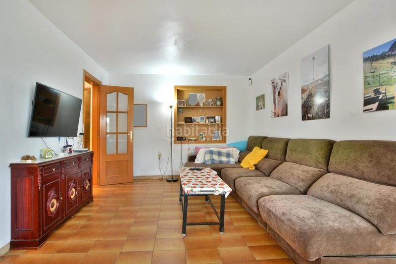 Foto 5a711645-a098-41b9-a384-375998e88e61. Chalet con camino parcheggio piscina in Matadepera