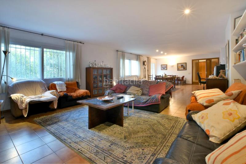 Foto 5c1a906a-1f1b-4be1-8f9e-7d95ffc18000. Chalet con camino parcheggio piscina in Matadepera