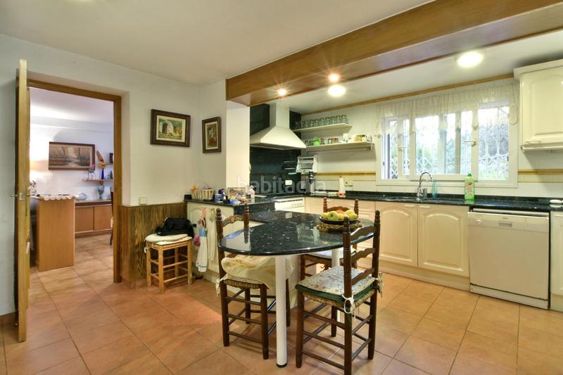 Foto 73f1f220-c143-4dd6-bb2d-0bd8dba88597. Chalet con camino parcheggio piscina in Matadepera