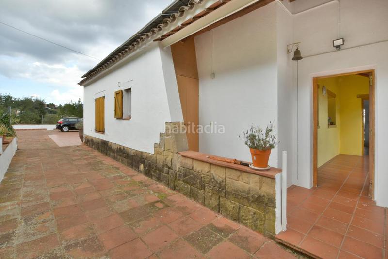 Foto ac11bf4f-b182-42af-aea4-c7fec2317efe. Chalet con camino parcheggio piscina in Matadepera