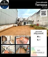 Casa adossada  Carrer de josep trueta. Zona de ca n'aurell. gran casa adosada de 4habs. para reformar.