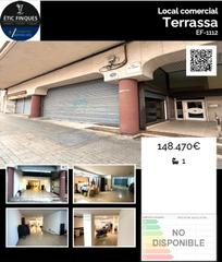 Locale commerciale in Carrer de miquel vives 87. Local comercial de 278m2 en zona escuelas, con posibilidad de ca