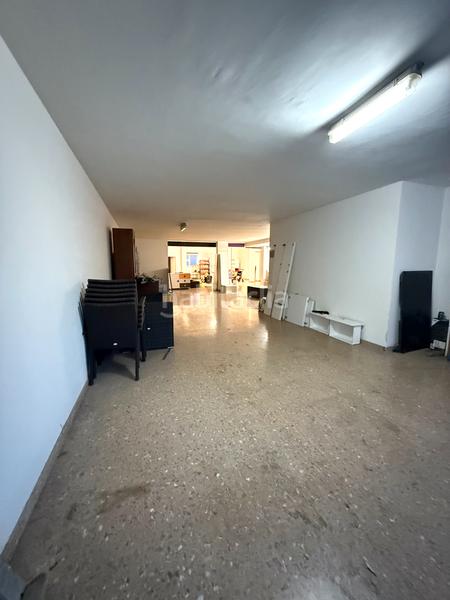 Foto b962156e-5fd7-4b15-9063-12cea34e79fd. Local comercial a carrer de miquel vives 87 a Plaça Catalunya - Escola Industrial Terrassa