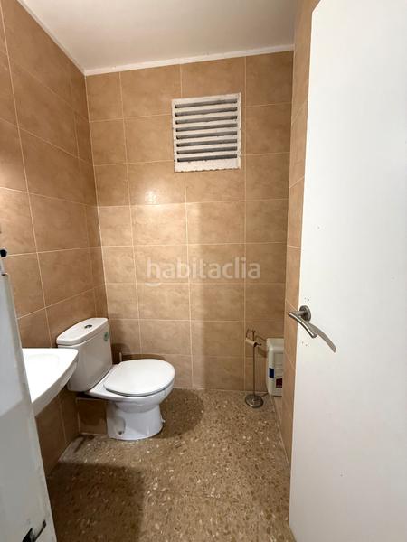 Foto d20a2d38-5141-47f7-8b54-1b6937f493fc. Local comercial a carrer de miquel vives 87 a Plaça Catalunya - Escola Industrial Terrassa