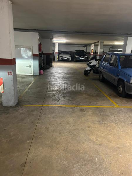 Foto 950b623d-3198-4d70-87c4-cf0d4df4562f. Alquiler parking coche plaza de parking grande en alquiler abat marcet en Terrassa