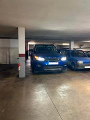 Alquiler Parking coche  Avinguda de l'abat marcet. Plaza de parking grande en alquiler abat marcet