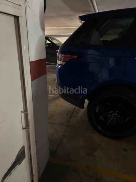 Foto cfc78274-4a66-4785-b8b8-4f7fe8fc78a3. Alquiler parking coche plaza de parking grande en alquiler abat marcet en Terrassa